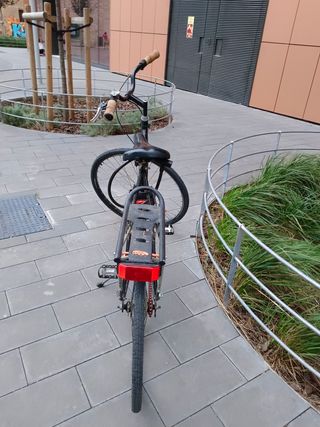 Bicicleta paseo tipo holandesa.