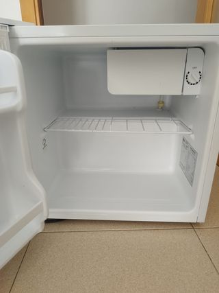 Mini nevera Ikea blanca