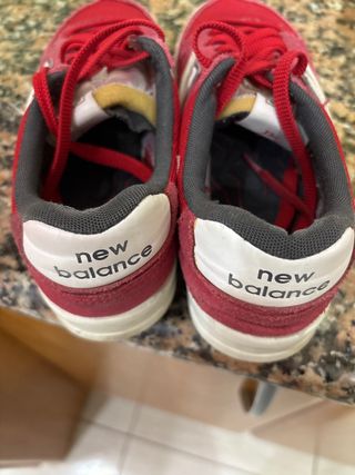 Zapatillas New Balance Rojas Talla 42