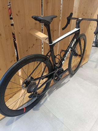 Bicicleta Massi Arrow Dura Ace Di2
