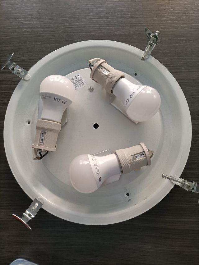 Aplique de luz cristal y plástico