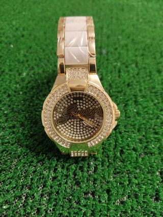 Reloj Guess Dorado con Cristales