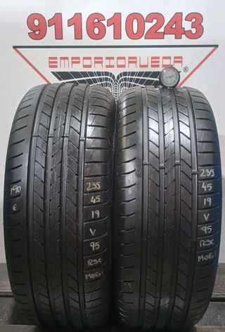 235 45 19 V GOODYEAR RUEDA AL 90% VIDA UTIL