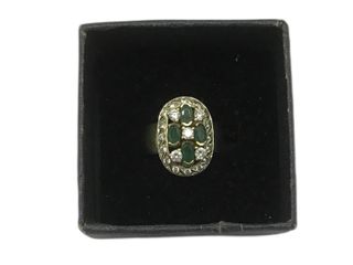 anillo oro 18k con piedra con esmeralda