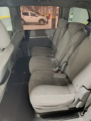 KIA Carnival 7 plazas