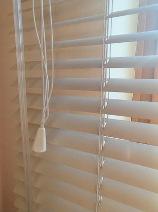 Tenda veneziana lamelle orientabili 125 x 215