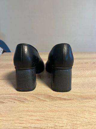 Zapatos de salón Bueno piel negros talla 37