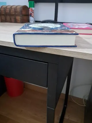 La niña que bebió luz de luna