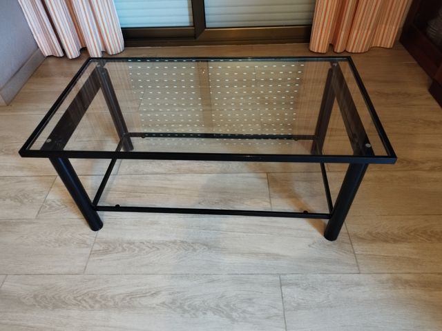 Mesa de centro cristal y metal negra