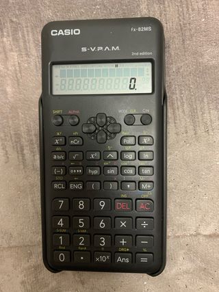 Calculadora Casio fx-82MS Negra