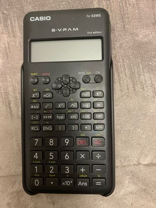 Calculadora Casio fx-82MS Negra