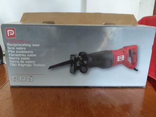Sierra de sable PRS700C 700W