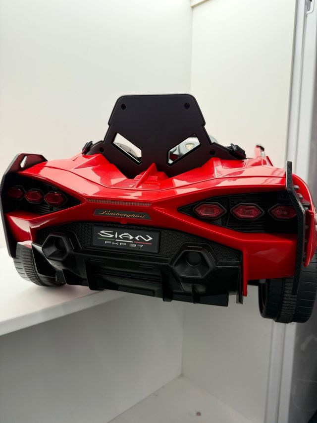 Coche de niño de bateria Lamborghini Rojo