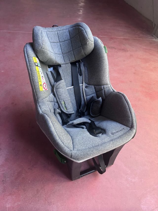 Silla de coche bebé gris