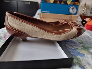 Zapatos de tacon con apertura delantera 