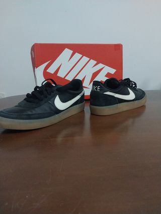 Zapatillas Nike Negras y Blancas