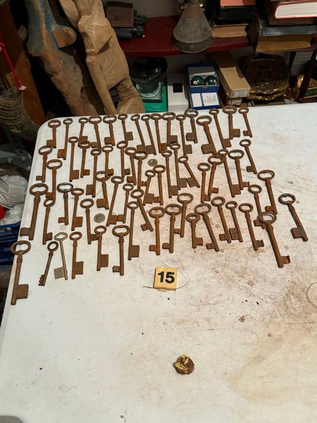 Lote de llaves antiguas