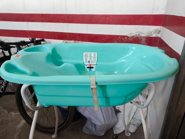 Bañera bebé con patas