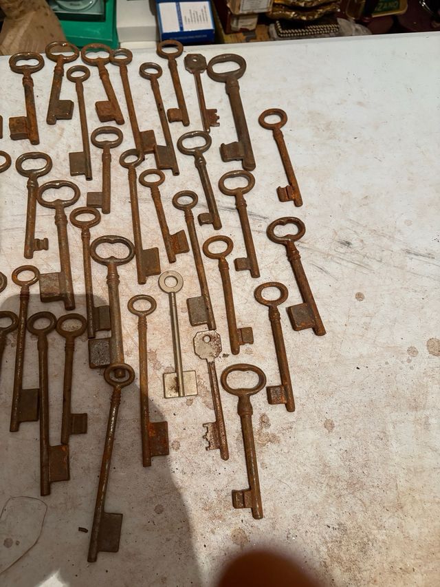 Lote de llaves antiguas