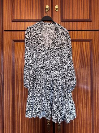 Vestido Zara estampado midi