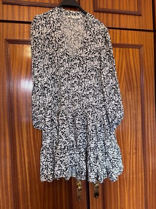 Vestido Zara estampado midi