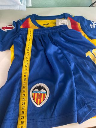 Equipacion Valencia CF Puma Talla 3/4 