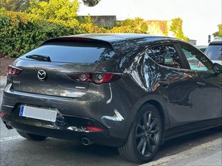 Mazda 3 Automático 2.0 Skyactiv-G 122CV Evolution