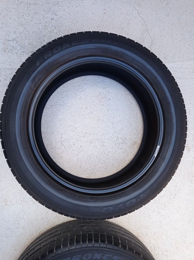 Cubiertas marca Toyo medida 225/55/19