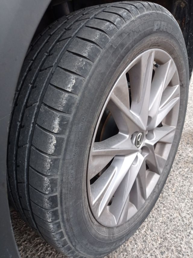 Cubiertas marca Toyo medida 225/55/19