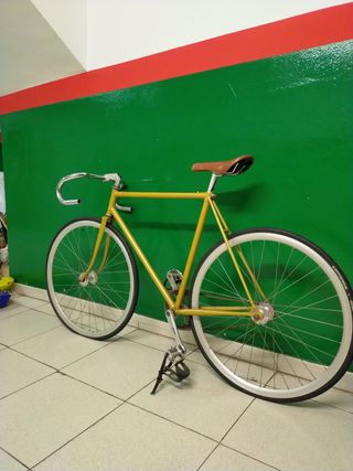 Bicicleta Fixie Dorada