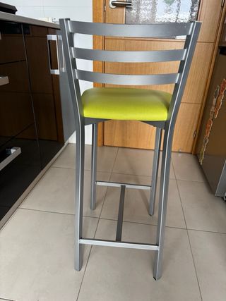 2 Sillas altas cocina para barra