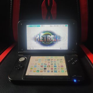 Nintendo 3DS XL Roja + 50 Juegos