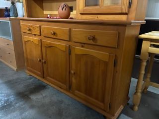 Alacena de pino con puertas de cristal BUEN ESTADO