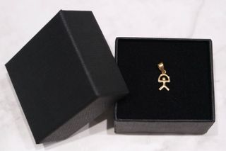 COLGANTE INDALO, ORO 18K/0.4g