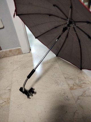 Sombrilla para bebé roja con adaptador para carro