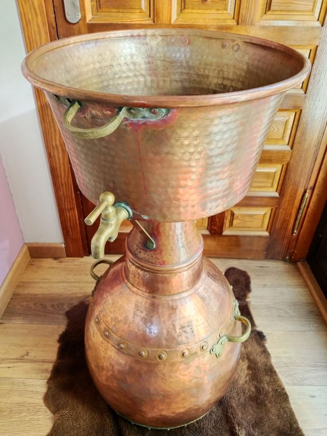 Alquitara de cobre 60L Grande. De uso Profesional.