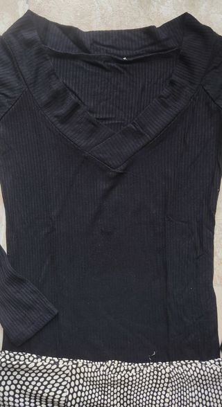 Conjunto camiseta manga larga y falda