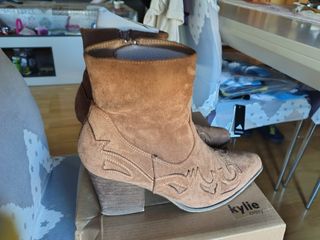 Botines Camel Talla 38