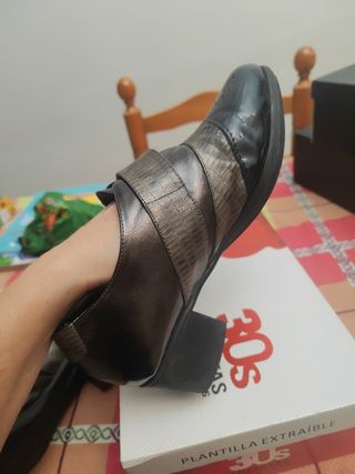 Zapatos cerrados piel Cutillas 37