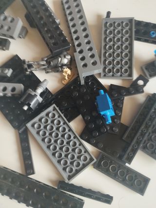 Lego Star Wars Figuras + piezas.