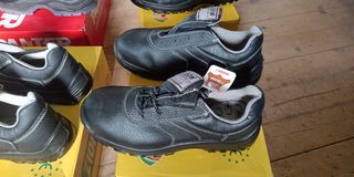 Zapatos de Seguridad y botas