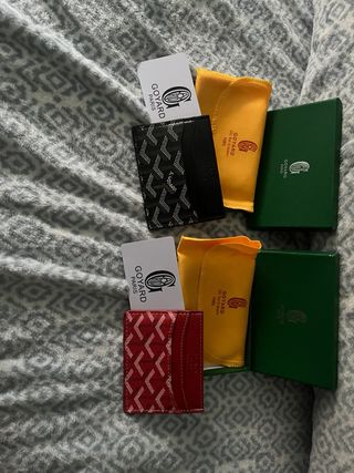 Billeteras Goyard Negras y Rojas