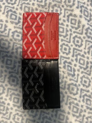 Billeteras Goyard Negras y Rojas