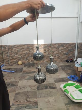 Lámpara colgante de cristal y metal