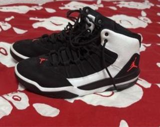 Zapatillas Air Jordan Max Aura Negras/Blancas/Roja