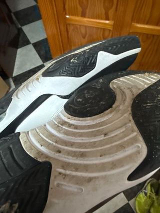 Zapatillas Air Jordan Max Aura Negras/Blancas/Roja