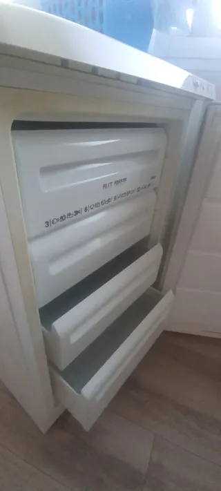 Congelador Zanussi blanco 4 cajones