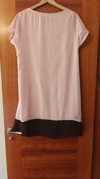 Vestido estampado arcoíris y manos de Fátima