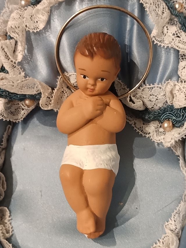 Gesù Bambino Terracotta Culla Azzurra