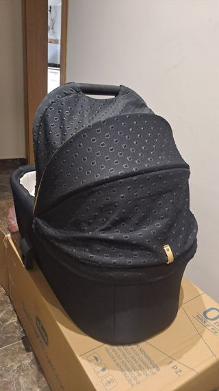 Carro de paseo marca Chicco